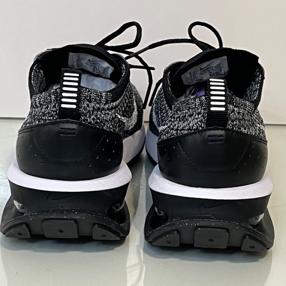 Womens 9 Nike Air Max Flyknit Racer Running Shoes DM9073-001 Black / White - Picture 14 of 16